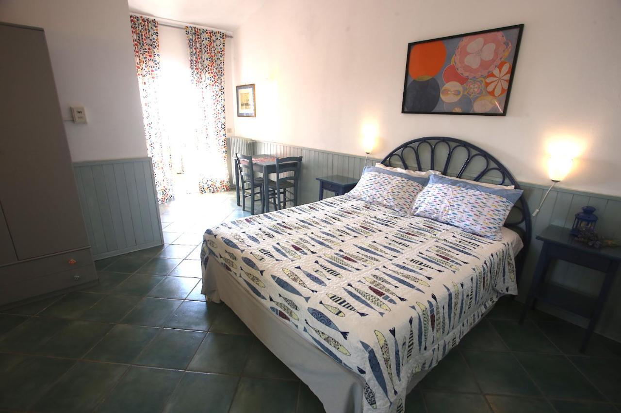 Ca' La Stella Sea-View Apartments Porto Azzurro Exteriör bild