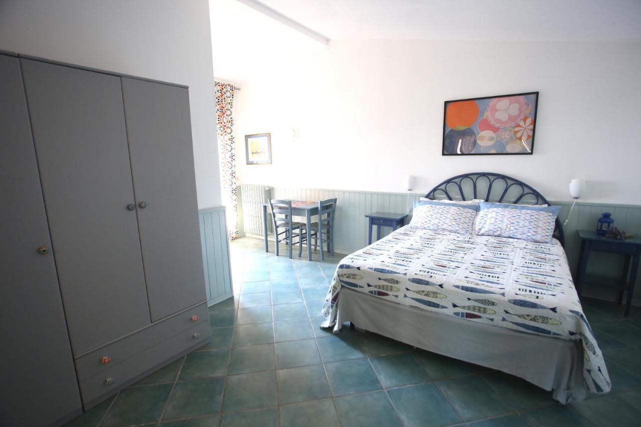 Ca' La Stella Sea-View Apartments Porto Azzurro Exteriör bild